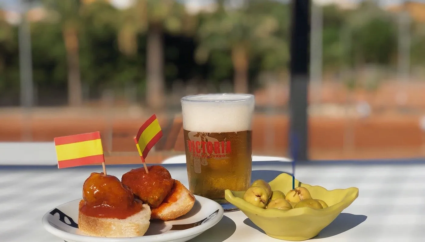 Riviera 11 Sport Bar 7